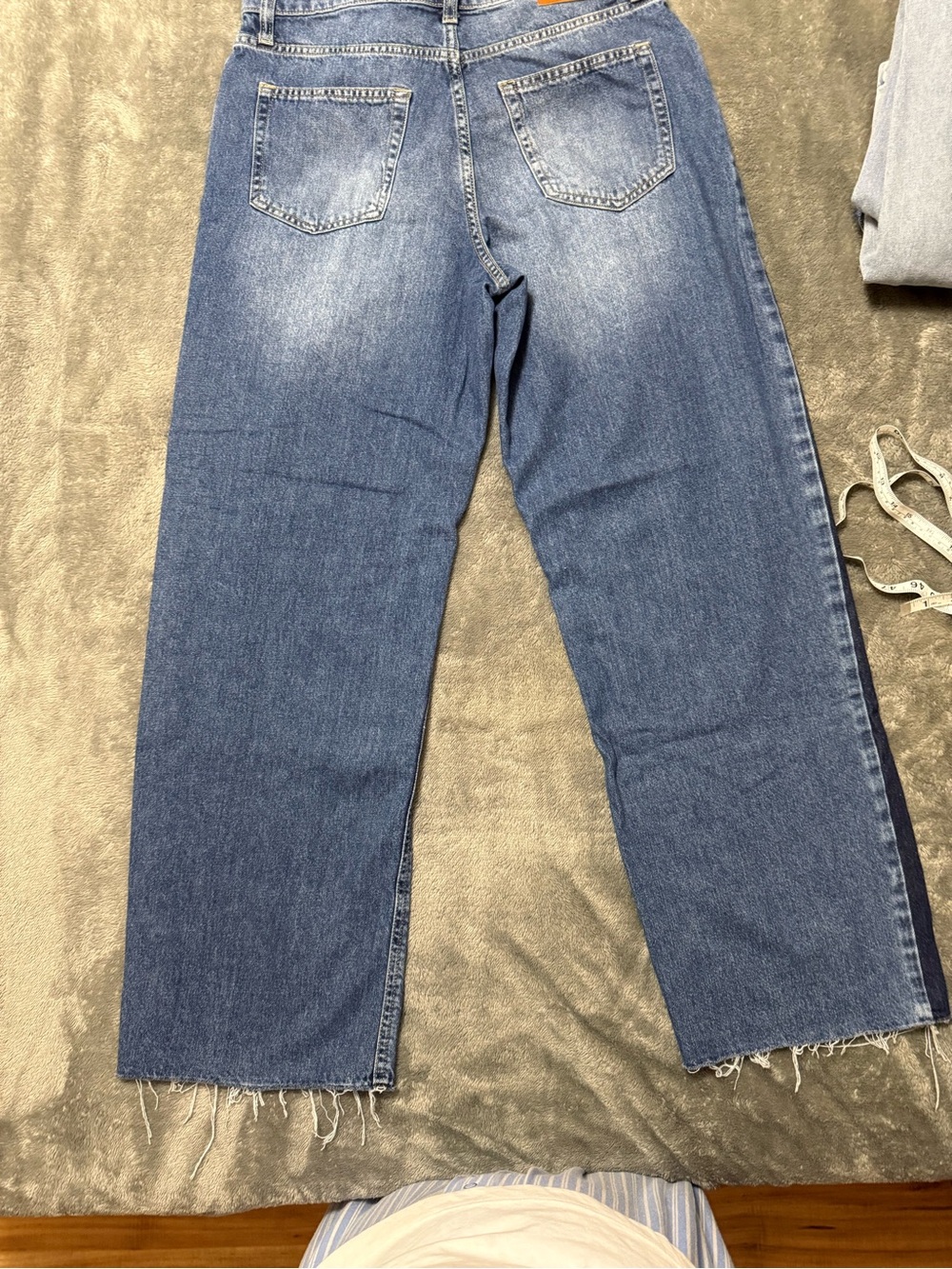 Lucky Brand Two-Tone Blue Denim Jeans - Picture 6 of 6